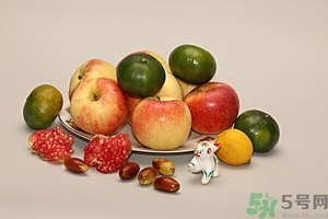 蘋果和桃子能一起榨汁嗎？蘋果和桃子能一起煮嗎？