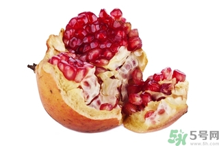 石榴里面白色的能吃嗎？石榴里面的籽可以吃嗎？