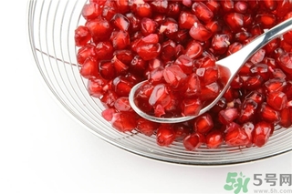 吃石榴牙齒變黑怎么辦？石榴吃了牙齒會變黑嗎？