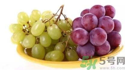 小黃魚可以和葡萄一起吃嗎?小黃魚和葡萄一起吃會怎么樣? 小黃魚可以和葡萄一起吃嗎?小黃魚和葡萄一起吃會怎么樣?