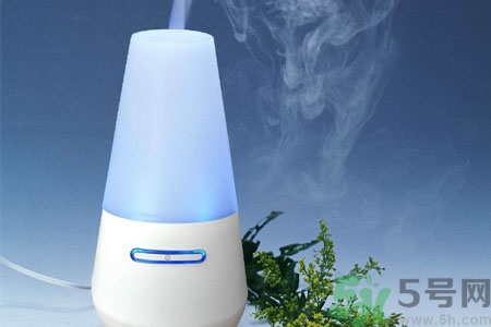 用加濕器好嗎？用加濕器的好處和壞處是什么？