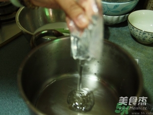水晶月餅用的什么粉？水晶月餅的做法及配方
