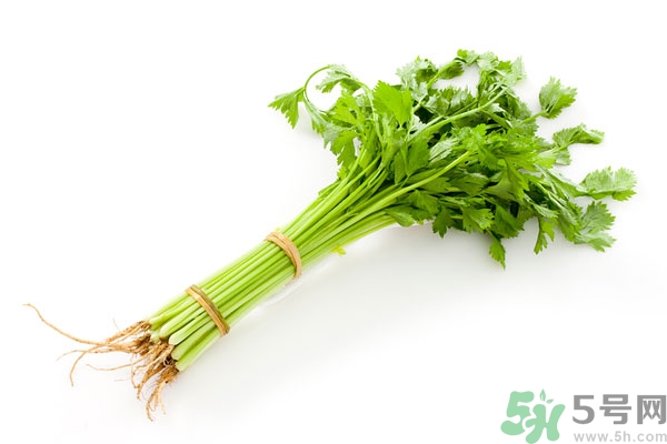 芹菜汁能去斑嗎？芹菜汁可以做面膜嗎？