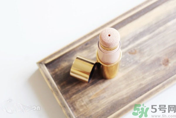 estee lauder氣墊粉底棒怎么樣？雅詩蘭黛氣墊粉底棒好用嗎？