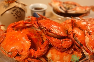 螃蟹能多吃嗎？吃螃蟹對(duì)身體有好處嗎？