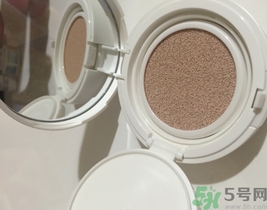 夢妝光采裸透氣墊怎么樣？夢妝桃花遮瑕氣墊bb好用嗎？