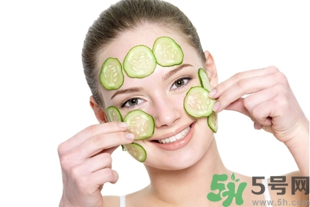 貼黃瓜片后要洗臉嗎？敷黃瓜片后需要洗臉嗎？