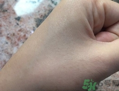 菲詩(shī)小鋪水光無(wú)瑕氣墊修顏乳怎么用？菲詩(shī)小鋪氣墊cc使用方法