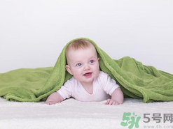 九月份出生的寶寶穿什么衣服？九月寶寶穿衣注意事項(xiàng)