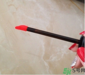 菲詩小鋪水墨絢染水潤唇彩怎么樣？菲詩小鋪唇彩好用嗎？