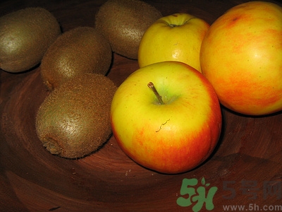 蘋(píng)果和獼猴桃可以一起榨汁嗎?蘋(píng)果和獼猴桃一起榨汁好嗎 蘋(píng)果和獼猴桃可以一起榨汁嗎?蘋(píng)果和獼猴桃一起榨汁好嗎