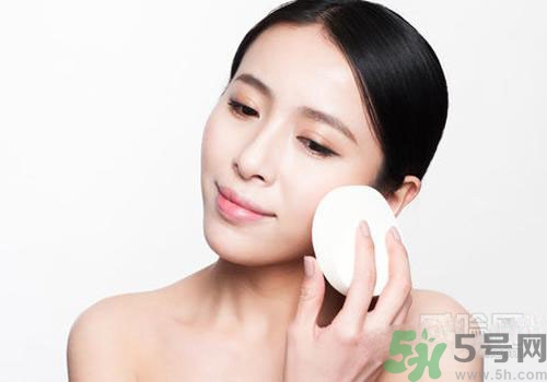 痘痘肌用什么護(hù)膚品好？痘痘肌護(hù)膚品推薦