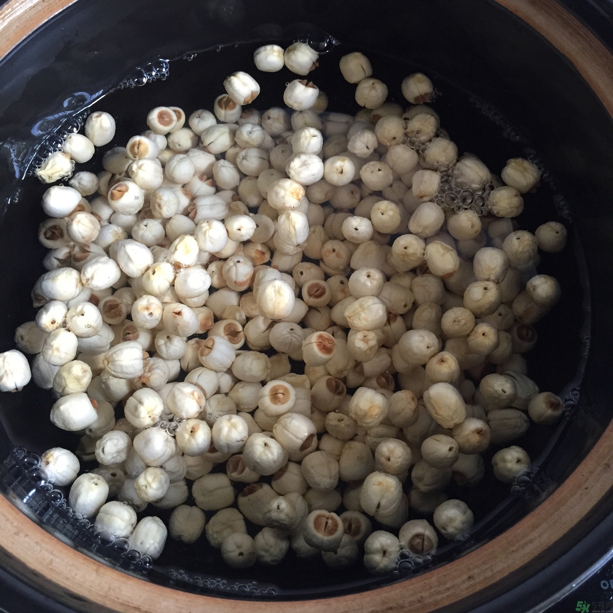 蓮蓉月餅的餡料是什么？蓮蓉月餅的餡料怎么做？