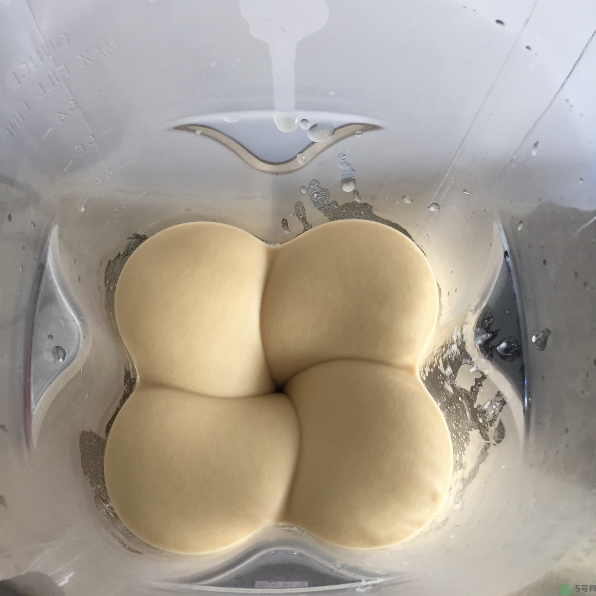 蓮蓉月餅的餡料是什么？蓮蓉月餅的餡料怎么做？