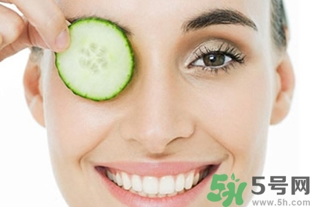 貼黃瓜片后要洗臉嗎？敷黃瓜片后需要洗臉嗎？
