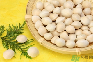 白果什么時(shí)候成熟？沒(méi)熟的白果能不能吃？