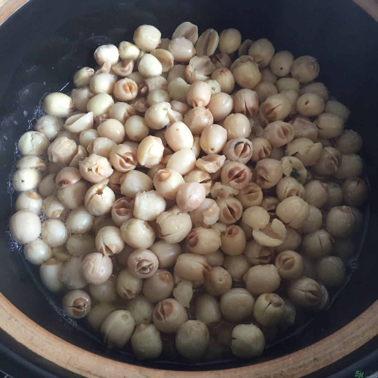 蓮蓉月餅的餡料是什么？蓮蓉月餅的餡料怎么做？