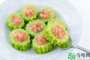 喝苦瓜汁會影響月經(jīng)嗎？來月經(jīng)可以喝苦瓜汁嗎？