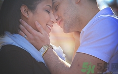 怎么接吻讓女生有感覺(jué)?怎么接吻讓女人舒服 怎么接吻讓女生有感覺(jué)?怎么接吻讓女人舒服