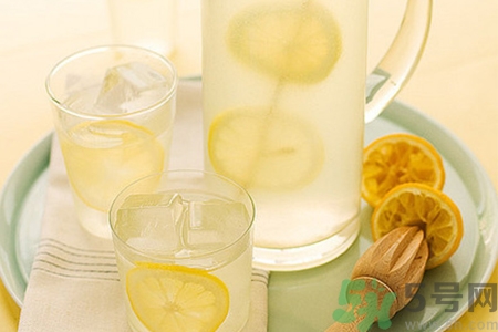 檸檬水是堿性食物嗎？檸檬水是酸性還是堿性？