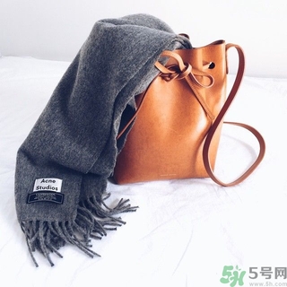 Mansur Gavriel水桶包價(jià)格多少錢？Mansur Gavriel水桶包尺寸大小