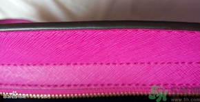 Michael Kors女包真?zhèn)伪鎰e Michael Kors包包真假鑒別圖 Michael Kors女包真?zhèn)伪鎰e Michael Kors包包真假鑒別圖