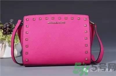 Michael Kors女包真?zhèn)伪鎰e Michael Kors包包真假鑒別圖 Michael Kors女包真?zhèn)伪鎰e Michael Kors包包真假鑒別圖