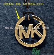 Michael Kors女包真?zhèn)伪鎰e Michael Kors包包真假鑒別圖 Michael Kors女包真?zhèn)伪鎰e Michael Kors包包真假鑒別圖
