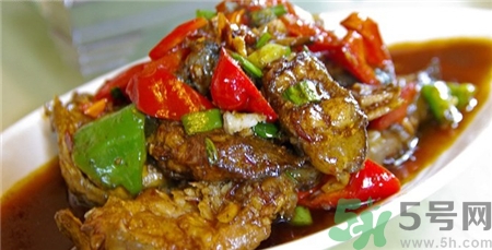 鯰魚(yú)的營(yíng)養(yǎng)價(jià)值 鯰魚(yú)的功效與作用 鯰魚(yú)的營(yíng)養(yǎng)價(jià)值 鯰魚(yú)的功效與作用