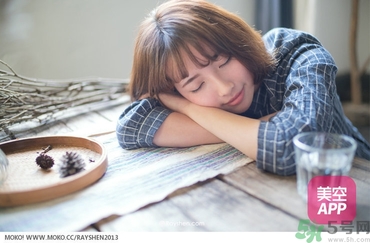 紋眉后多久恢復(fù)自然？紋眉多久能變得自得自然？