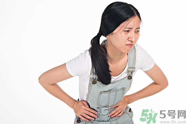 潰瘍性結(jié)腸炎肚子疼怎么辦？潰瘍性結(jié)腸炎是怎么引起的？