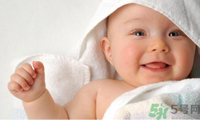 寶寶拉綠屎怎么回事？寶寶拉綠屎怎么辦？