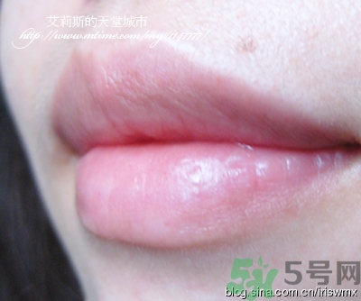 Blistex碧唇小藍罐好用嗎？怎么用？