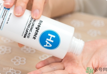 Neogence霓凈思玻尿酸保濕液化妝水真假辨別對(duì)比圖 Neogence霓凈思玻尿酸保濕液化妝水真假辨別對(duì)比圖