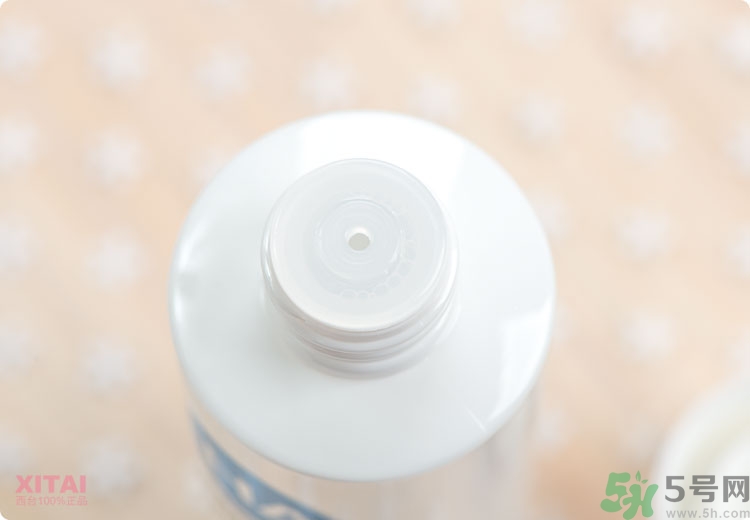 Neogence霓凈思玻尿酸保濕液化妝水真假辨別對(duì)比圖 Neogence霓凈思玻尿酸保濕液化妝水真假辨別對(duì)比圖