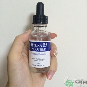 AHC b5玻尿酸精華使用效果怎么樣 真假辨別圖及用法 AHC b5玻尿酸精華使用效果怎么樣 真假辨別圖及用法