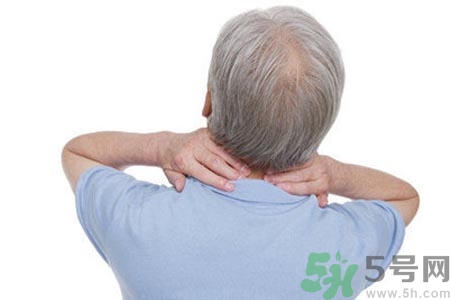 落枕是怎么回事？落枕的原因是什么？