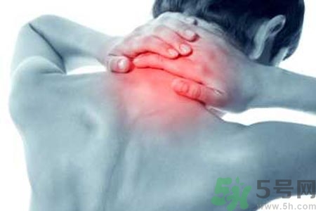 落枕是怎么回事？落枕的原因是什么？