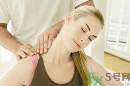 落枕是怎么回事？落枕的原因是什么？