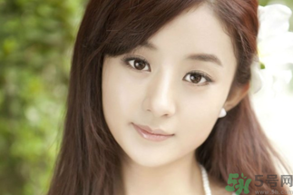 20歲的女生用什么護(hù)膚品比較好？20歲的女生適合用什么護(hù)膚品？