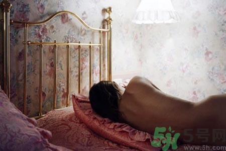 哪些女性不宜裸睡？女人裸睡的七大好處