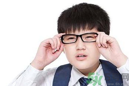 眼睛散光能治好嗎？眼睛散光的癥狀