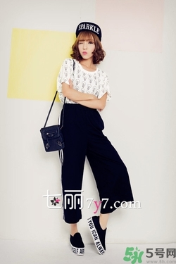 闊腿褲配什么鞋子好看？穿闊腿褲配什么鞋子？