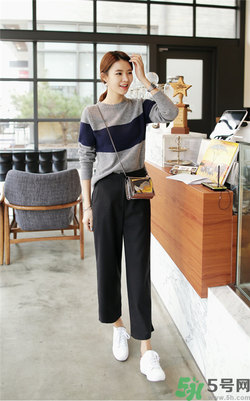 闊腿褲配什么鞋子好看？穿闊腿褲配什么鞋子？