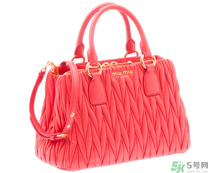 miumiu是哪個(gè)國(guó)家的牌子？miumiu是prada旗下的嗎？