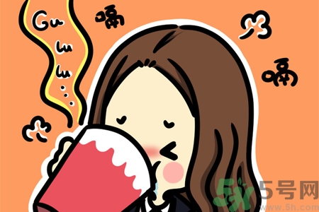 ?引起打嗝的原因是什么？寶寶打嗝不止怎么辦？