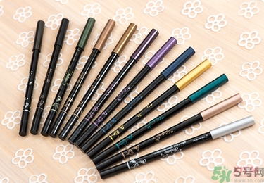 solone眼線筆怎么削？怎么推出來？