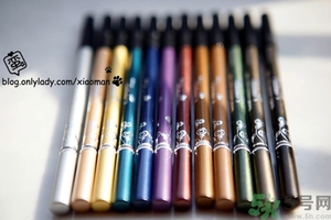 solone眼線筆怎么削？怎么推出來？