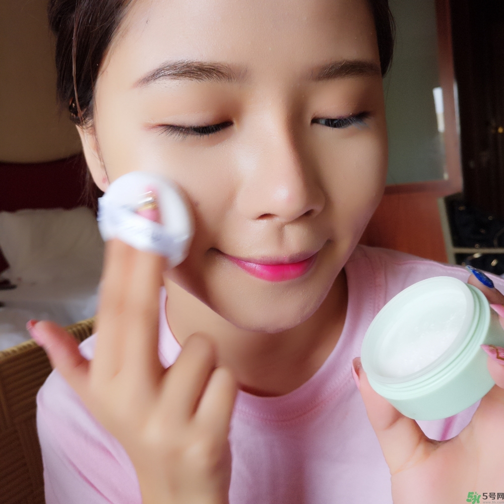 the saem得鮮散粉怎么用？得鮮薄荷散粉使用方法