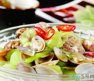 蛤蜊上面的黑色是什么？蛤蜊的黑點(diǎn)能吃嗎？